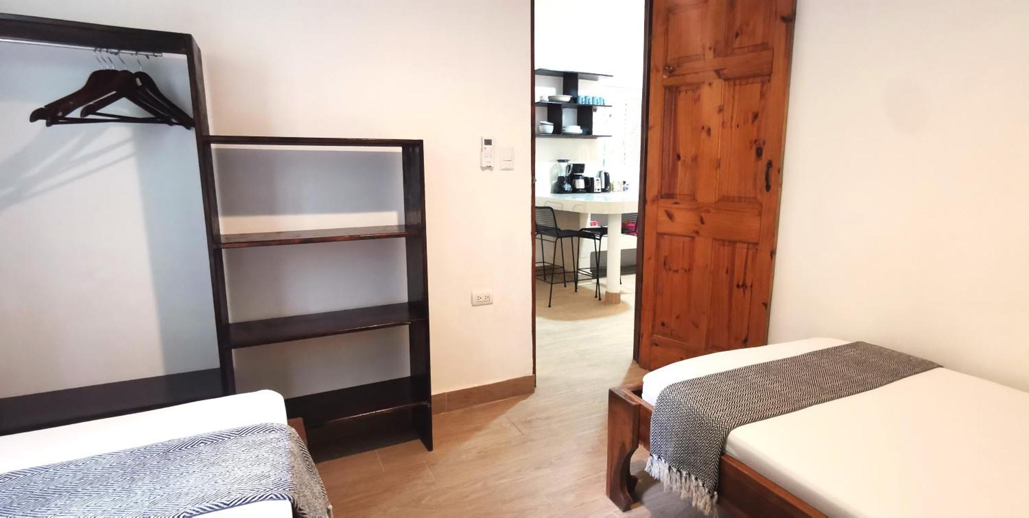 Colibri Apartments - 4 Min Walk To The Beach! Playa Santa Teresa  客房 照片